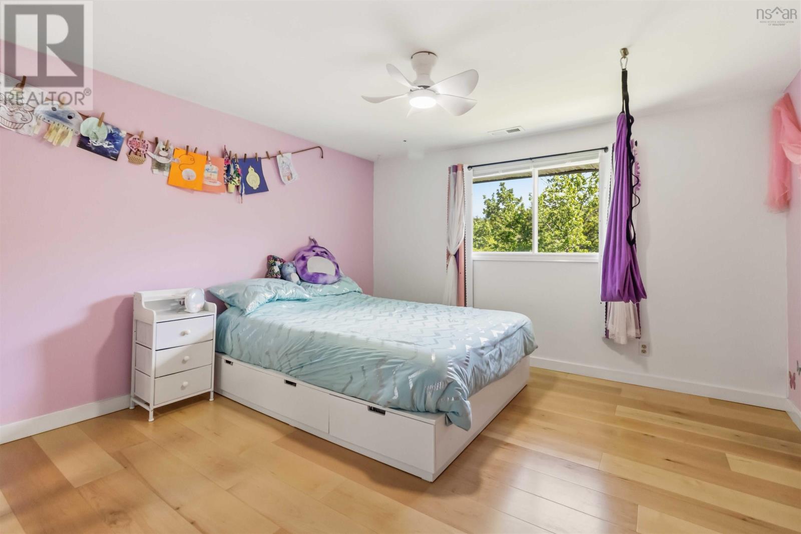 Property 27 of 49 of 20 Kings Way