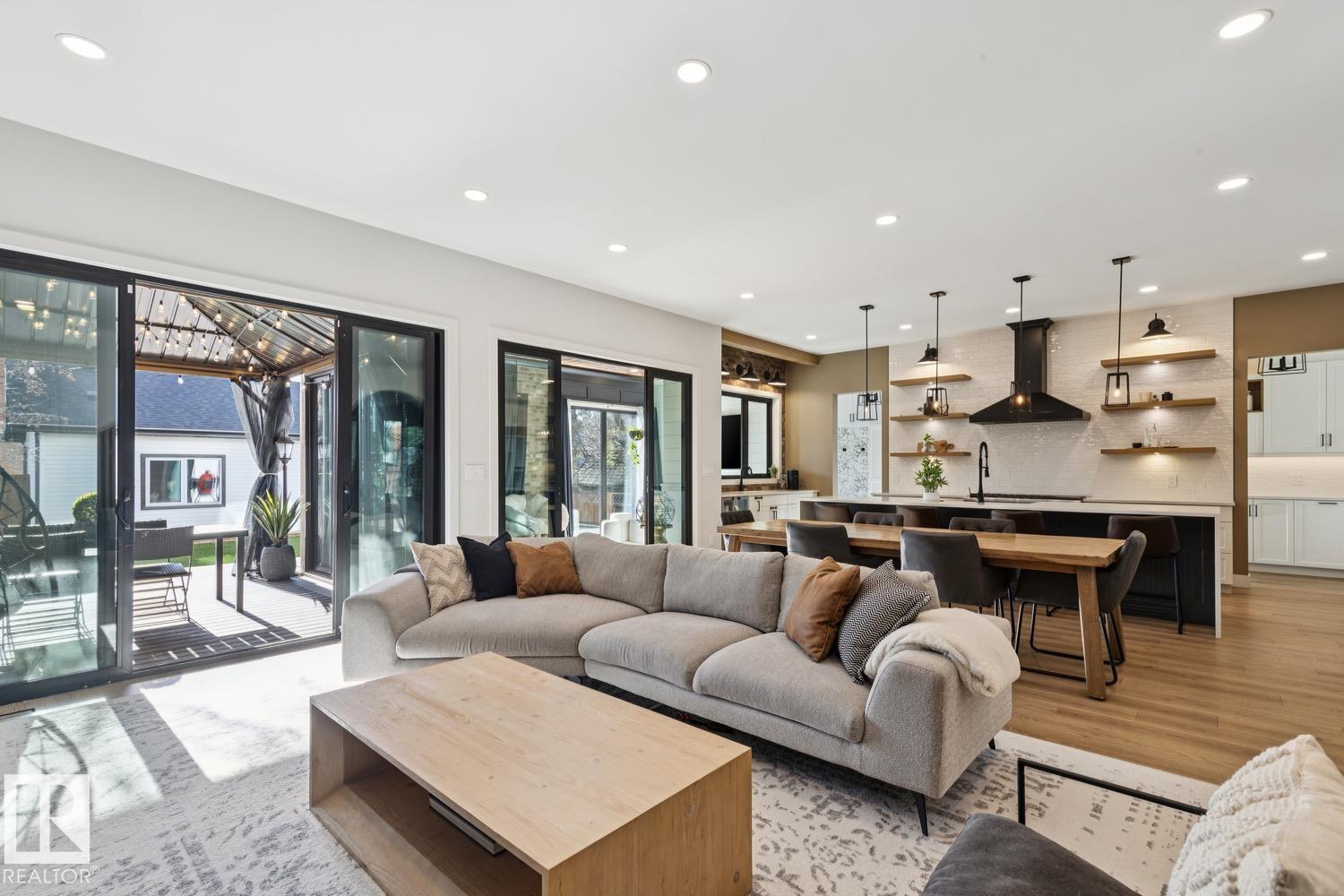 10214 125 ST NW - Image 12