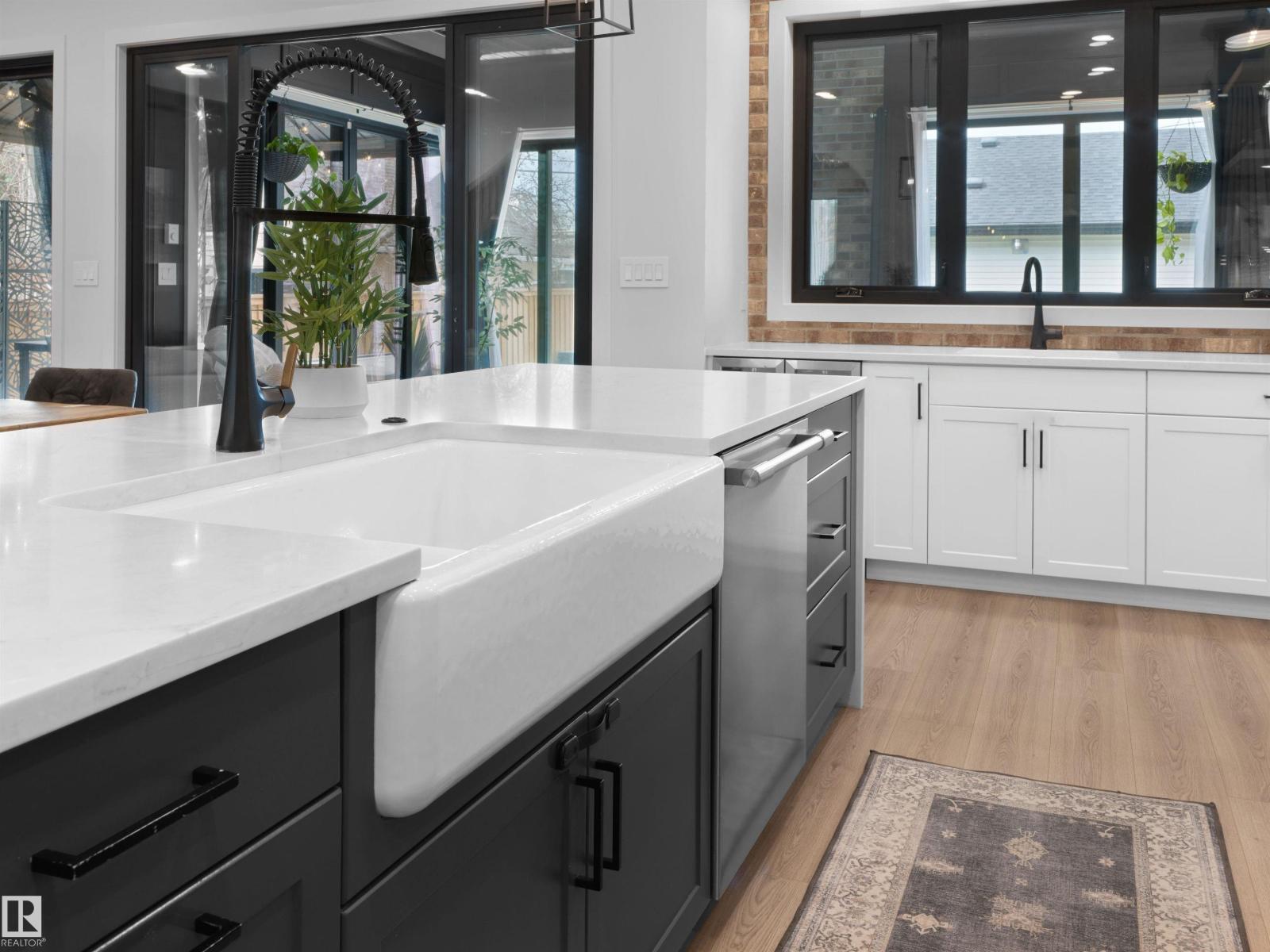 10214 125 ST NW - Image 23