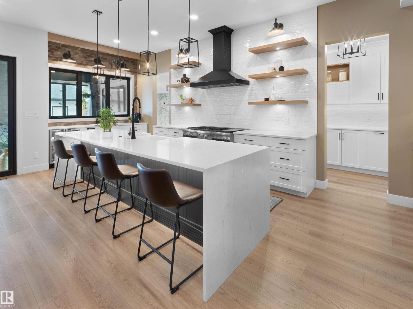 10214 125 ST NW - Image 24