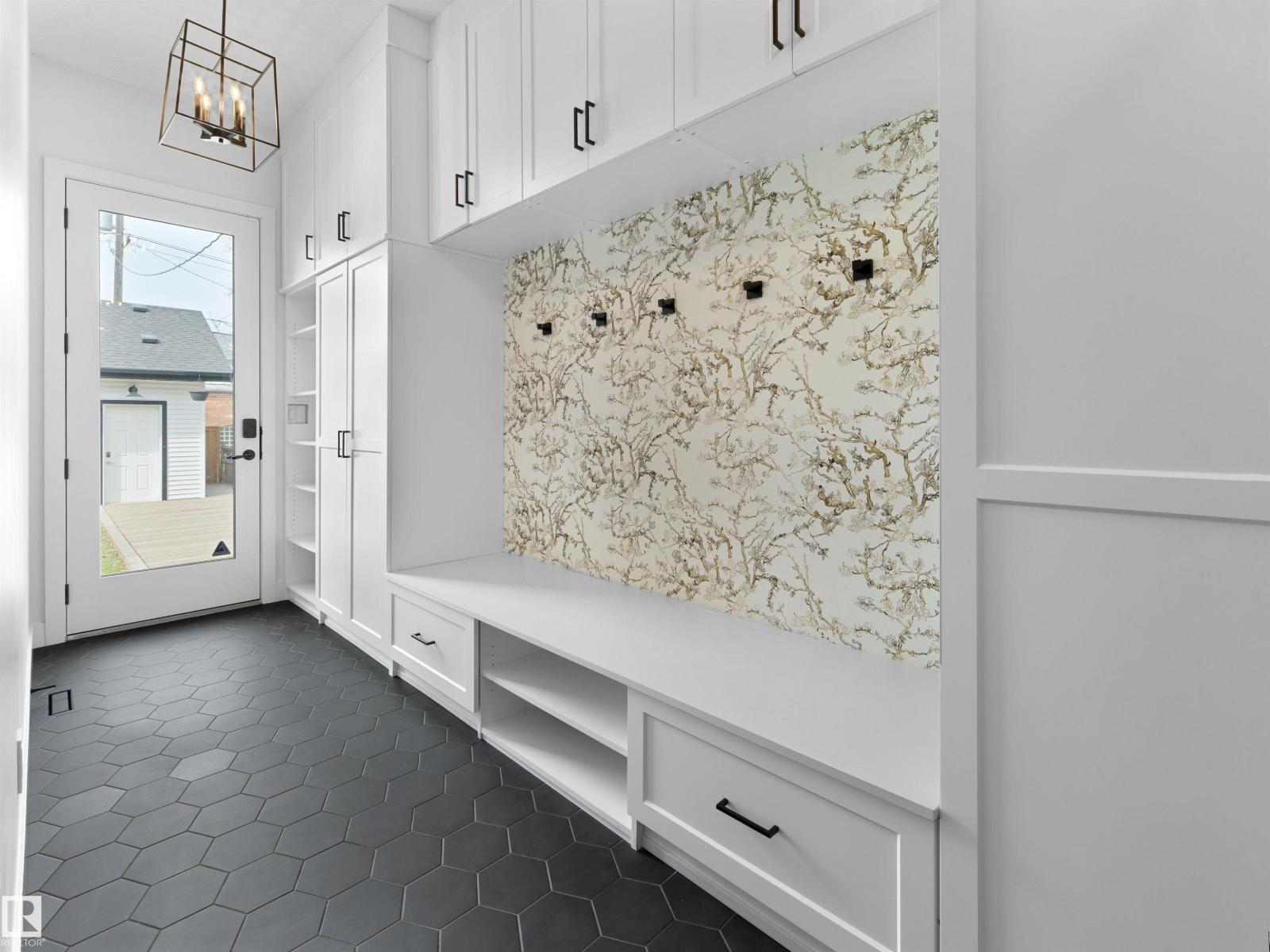 10214 125 ST NW - Image 26