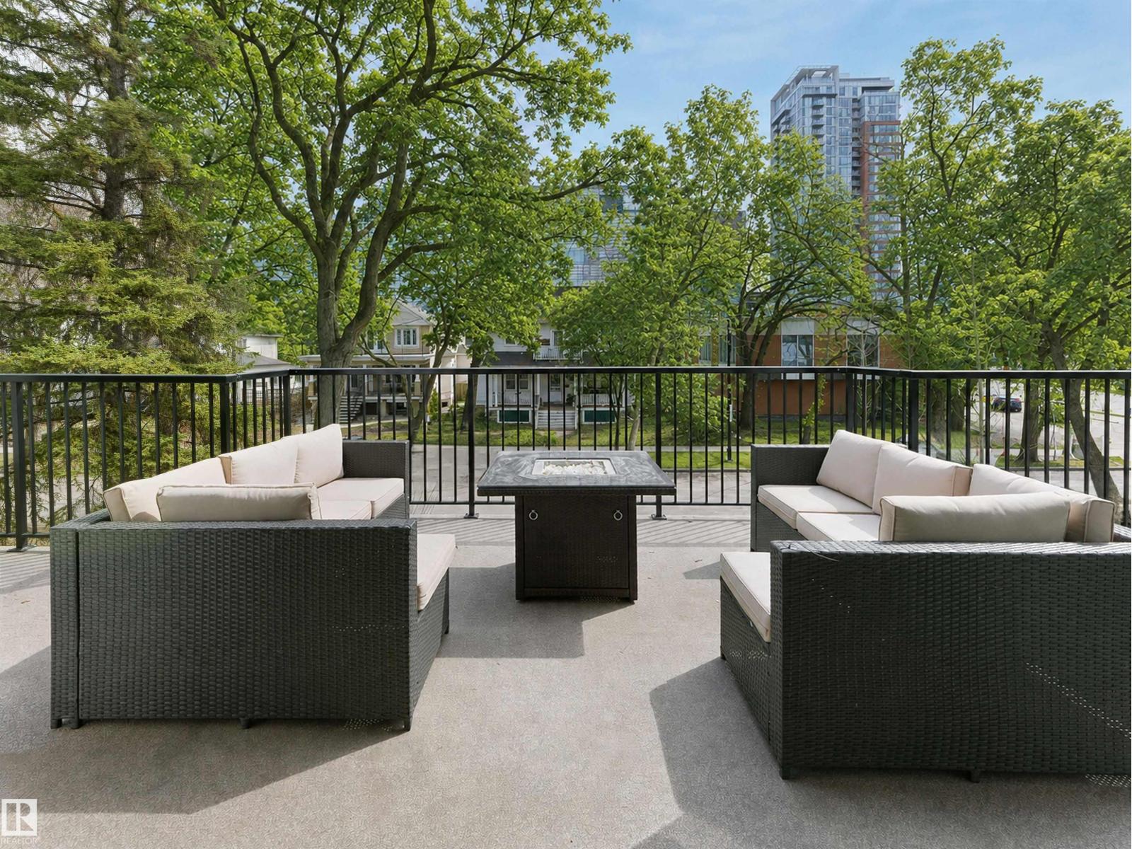 10214 125 ST NW - 35