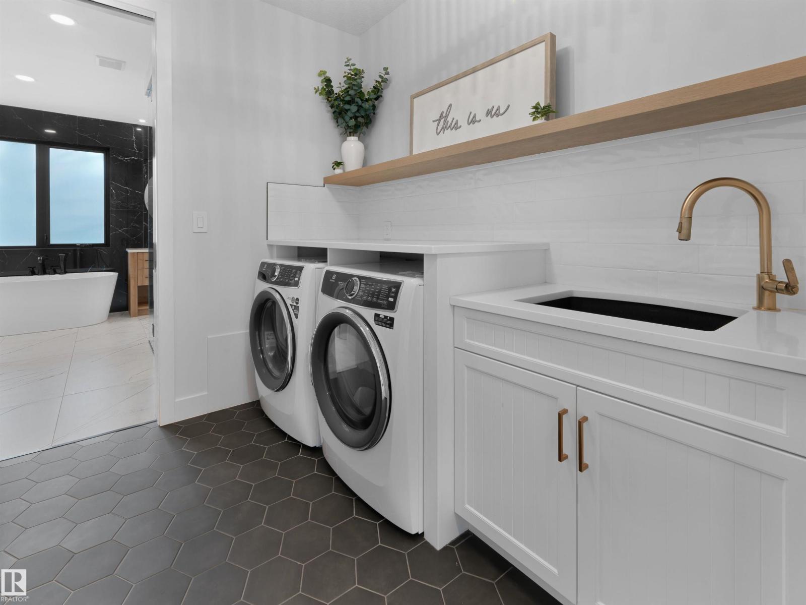 10214 125 ST NW - 45