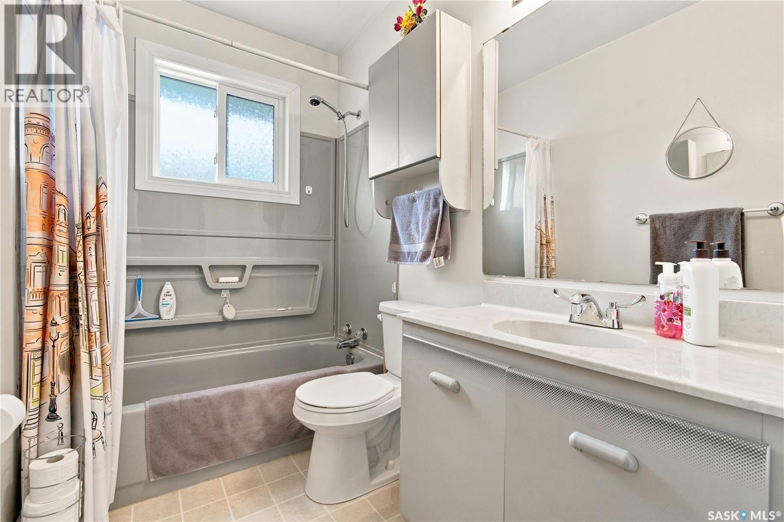 448 ROBINSON STREET - Image 16