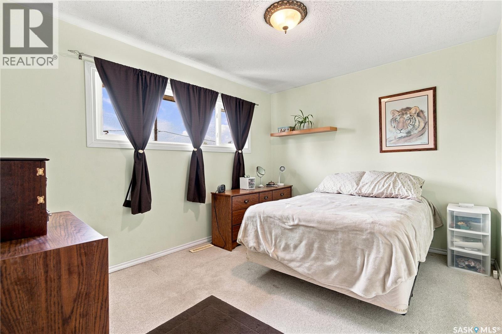 448 ROBINSON STREET - Image 19