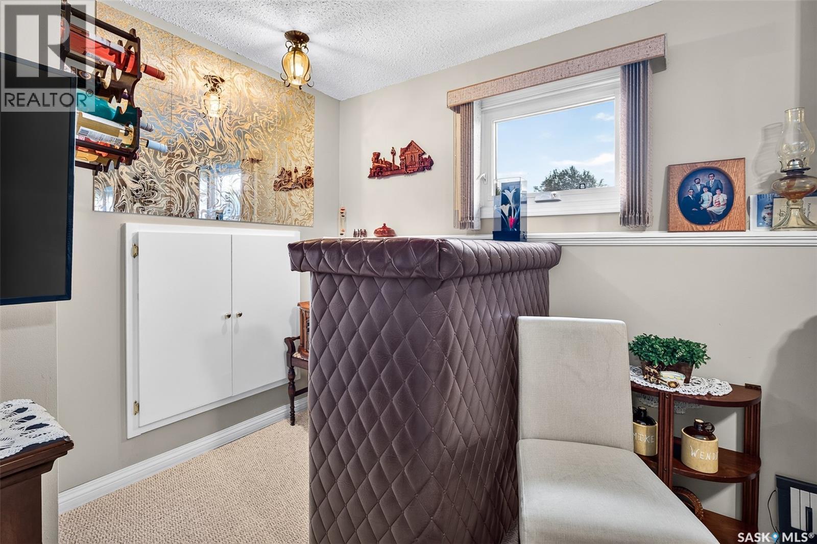 919 Holdsworth CRESCENT - Image 37