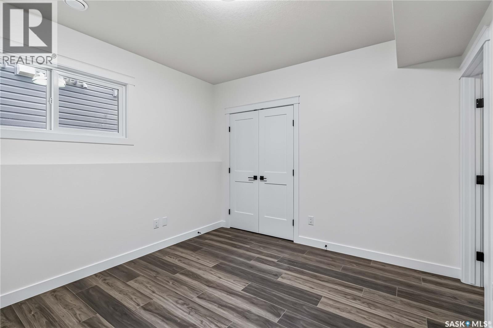 1211 Nightingale TERRACE - Image 32