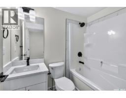 1211 Nightingale Terrace, Saskatoon, SK S7L7N5 Photo 33