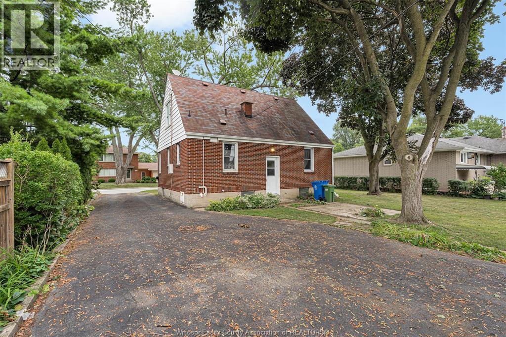 2533 PRINCESS - Image 28