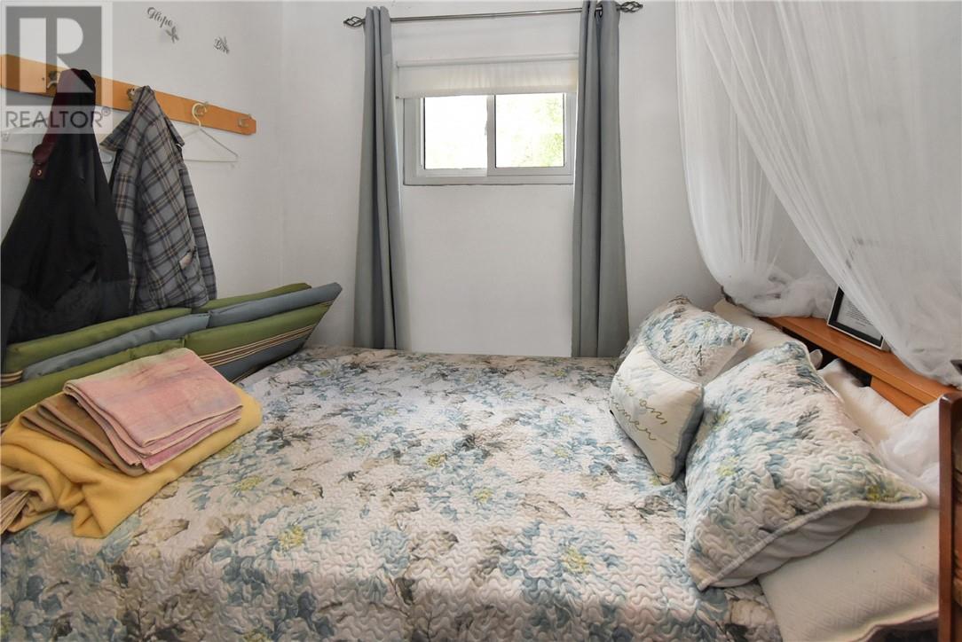 40 Ministic Lake Road - 15