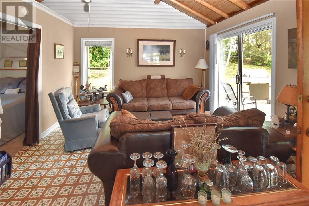 40 Ministic Lake Road - 18