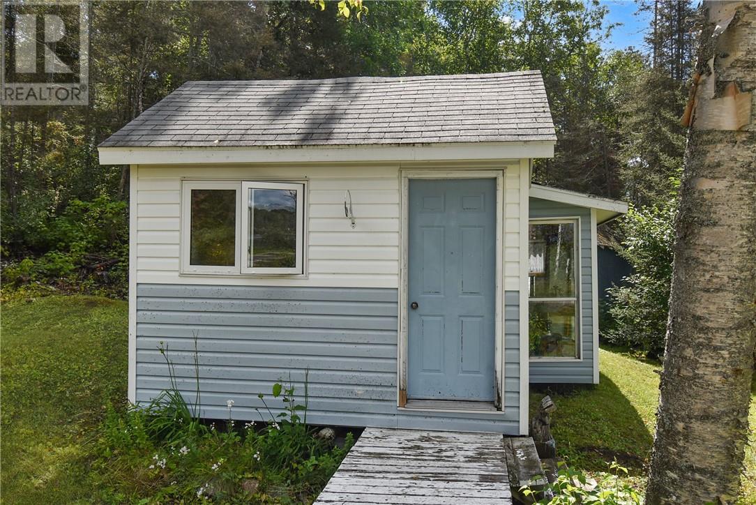40 Ministic Lake Road - Image 7