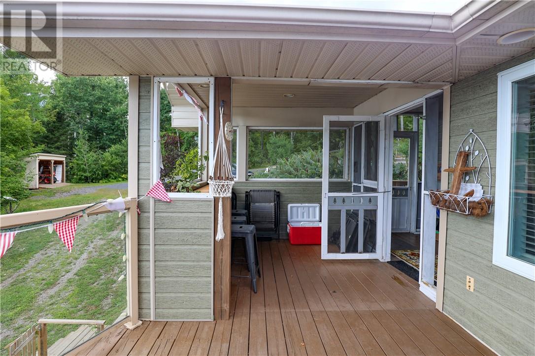 1266 Sandy Lane - Image 32