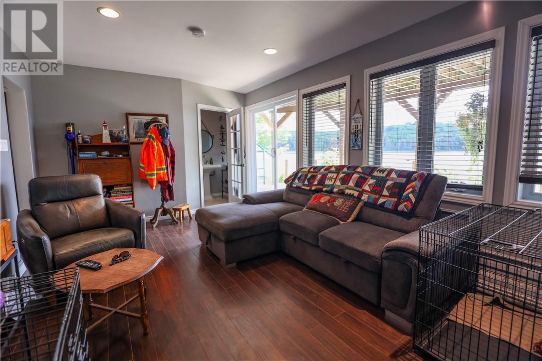 1266 Sandy Lane - 44