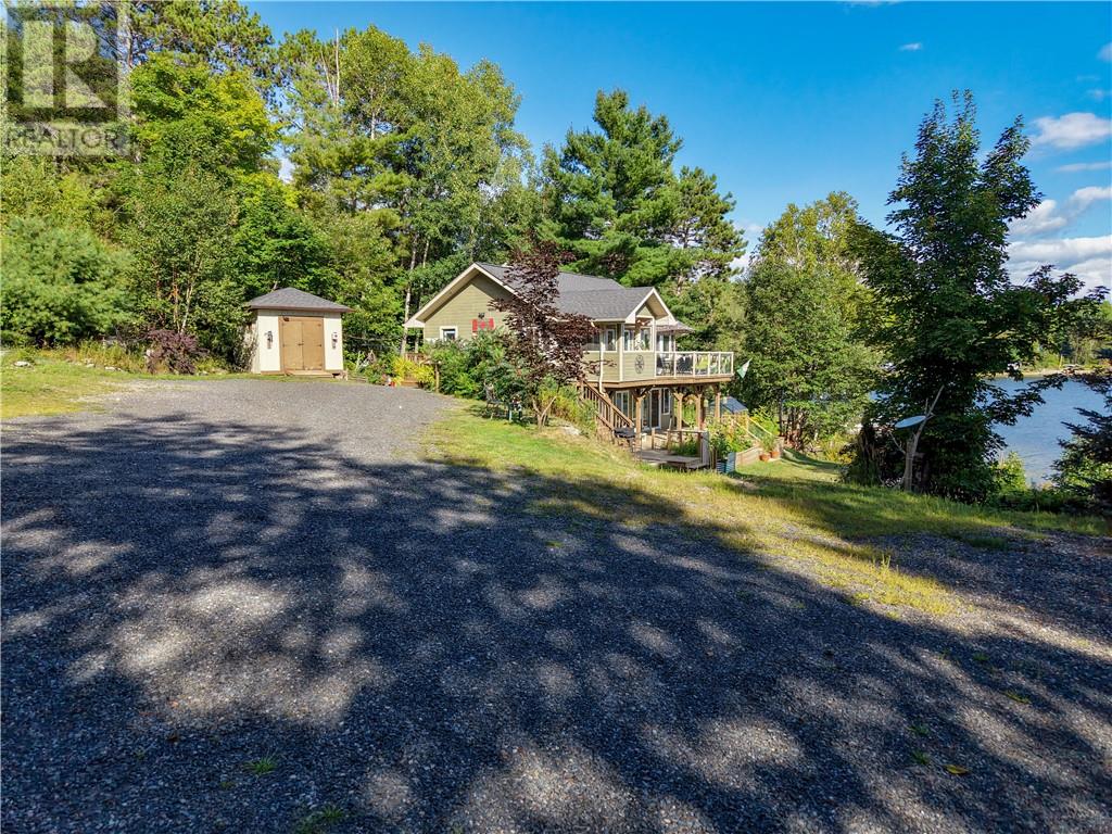 1266 Sandy Lane - 65