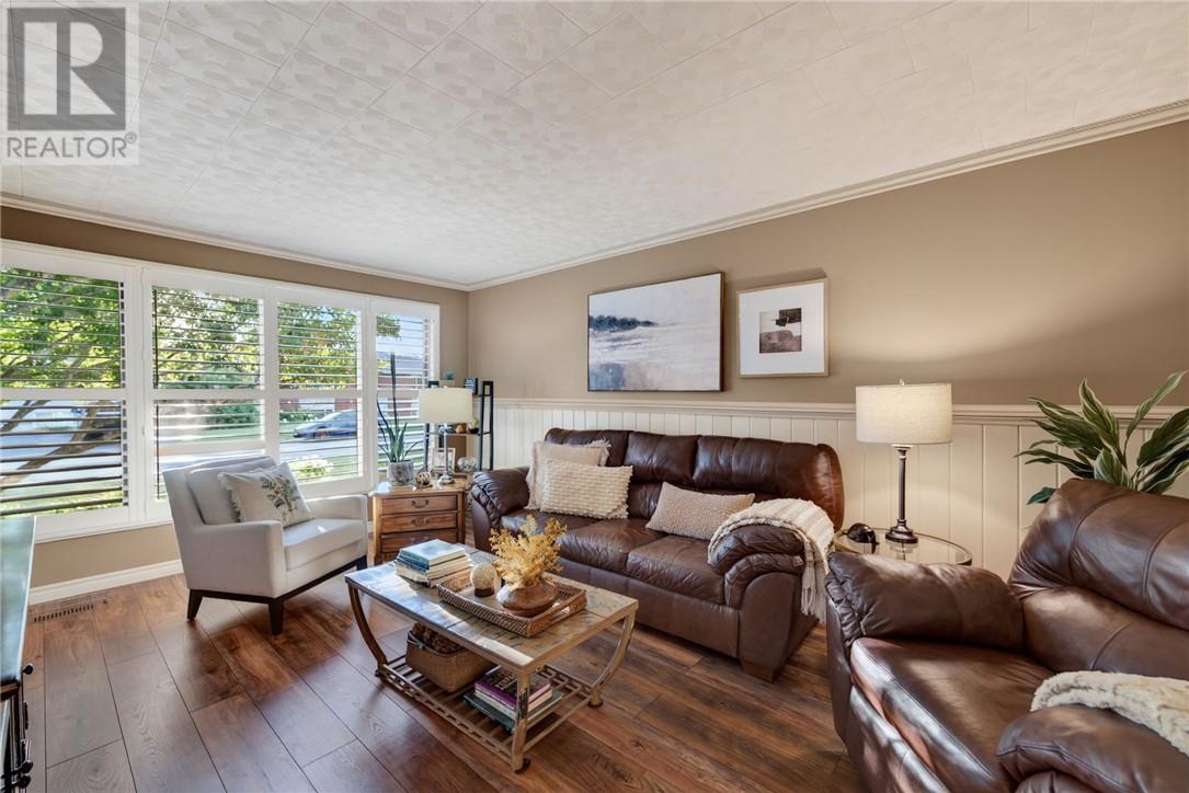 352 Charette Avenue - Image 30