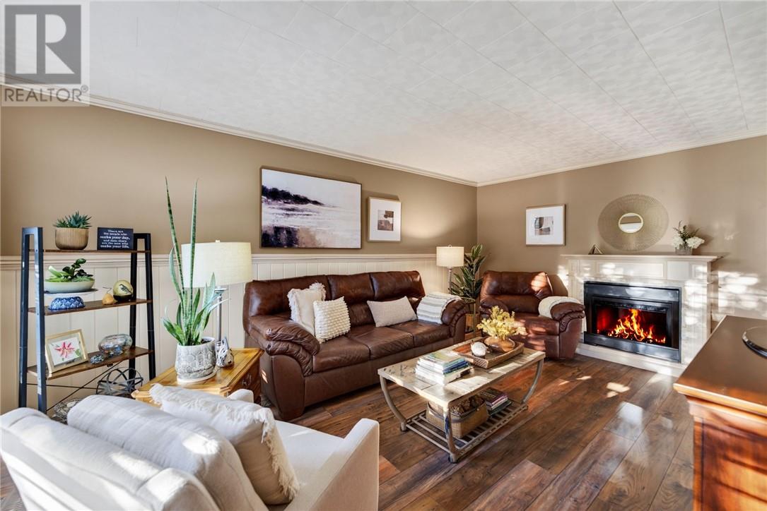352 Charette Avenue - Image 34