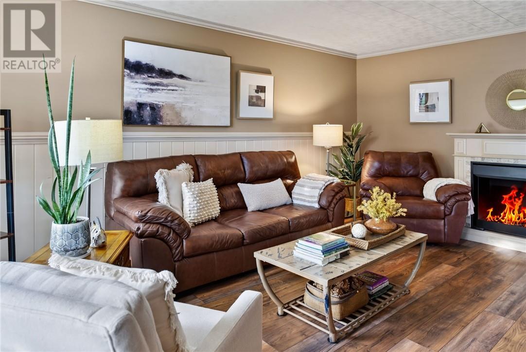 352 Charette Avenue - Image 35