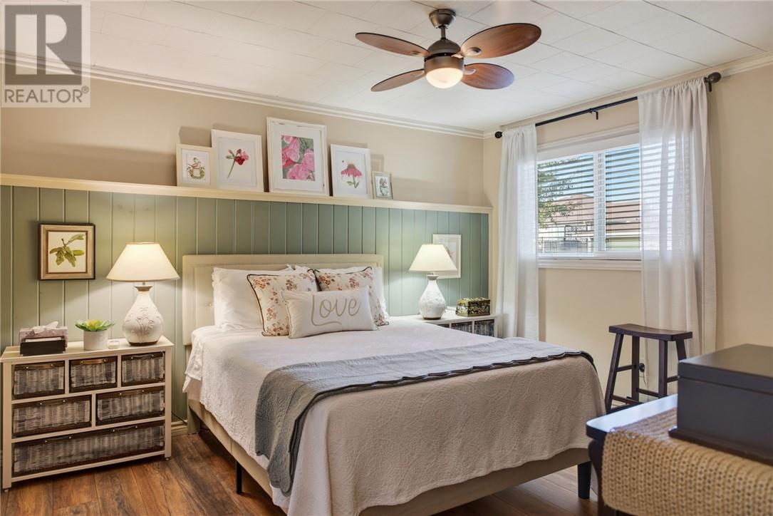 352 Charette Avenue - 38