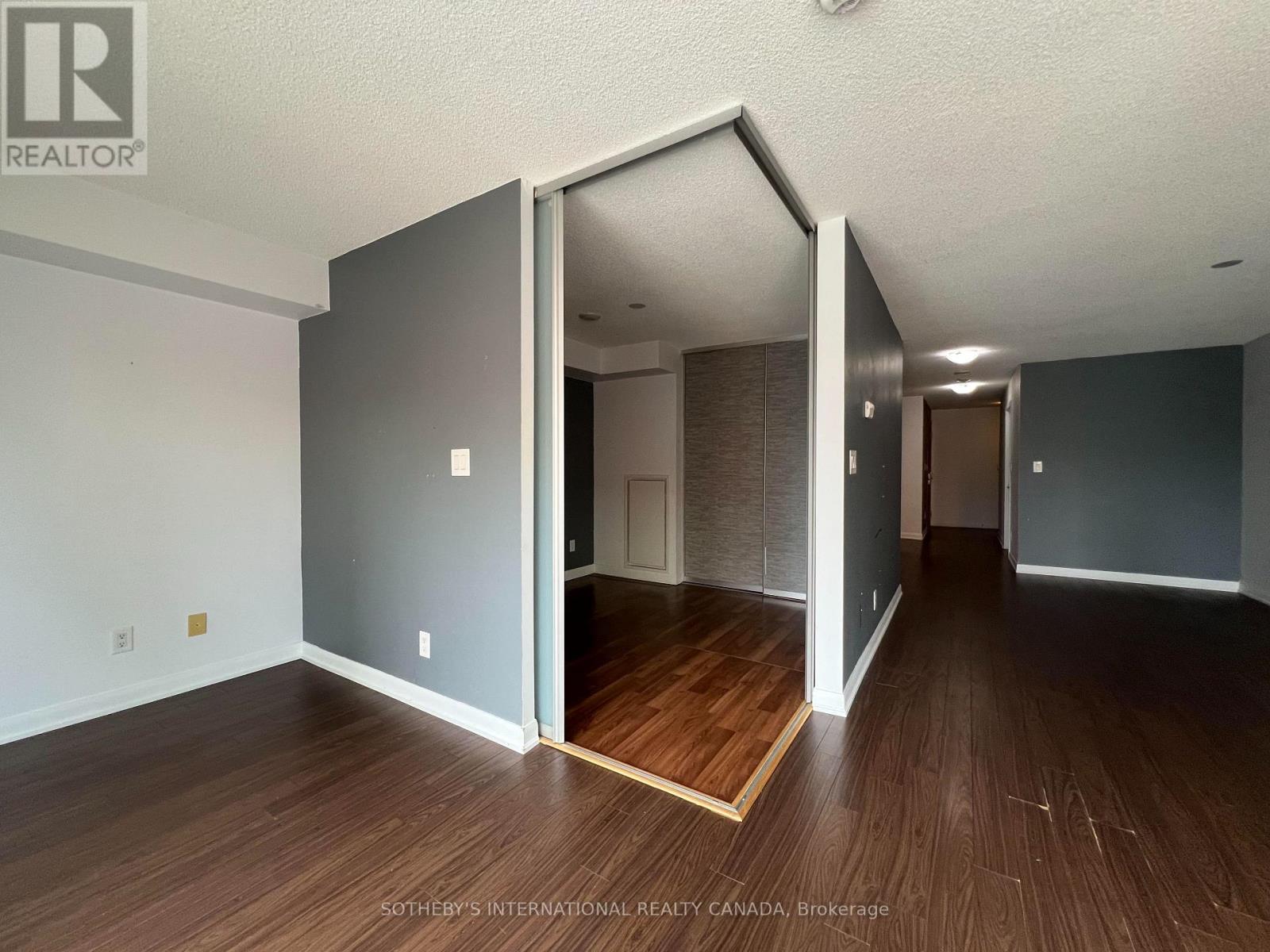 #408 205 FREDERICK STREET - Image 7