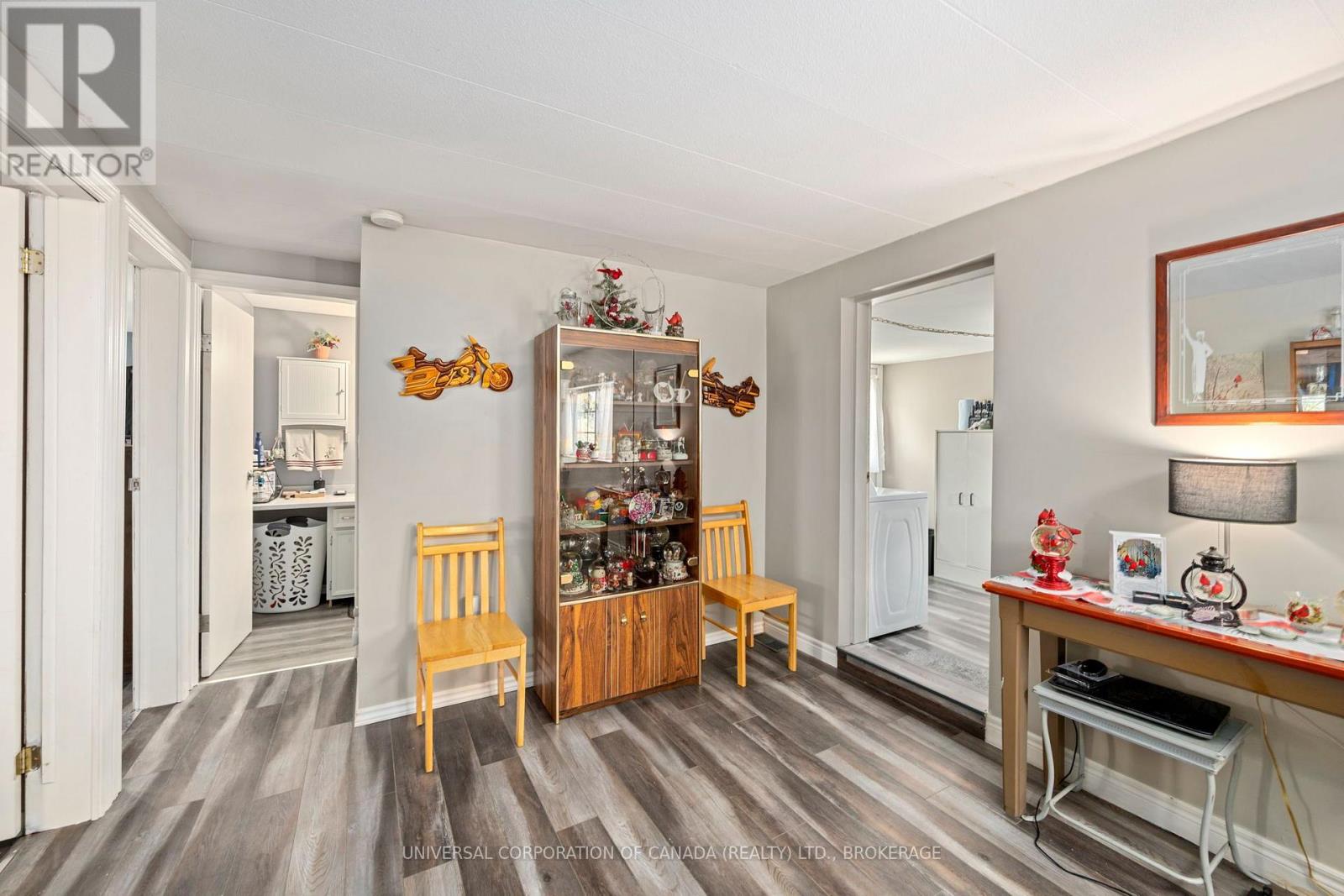 18 PINEVIEW STREET - Image 22