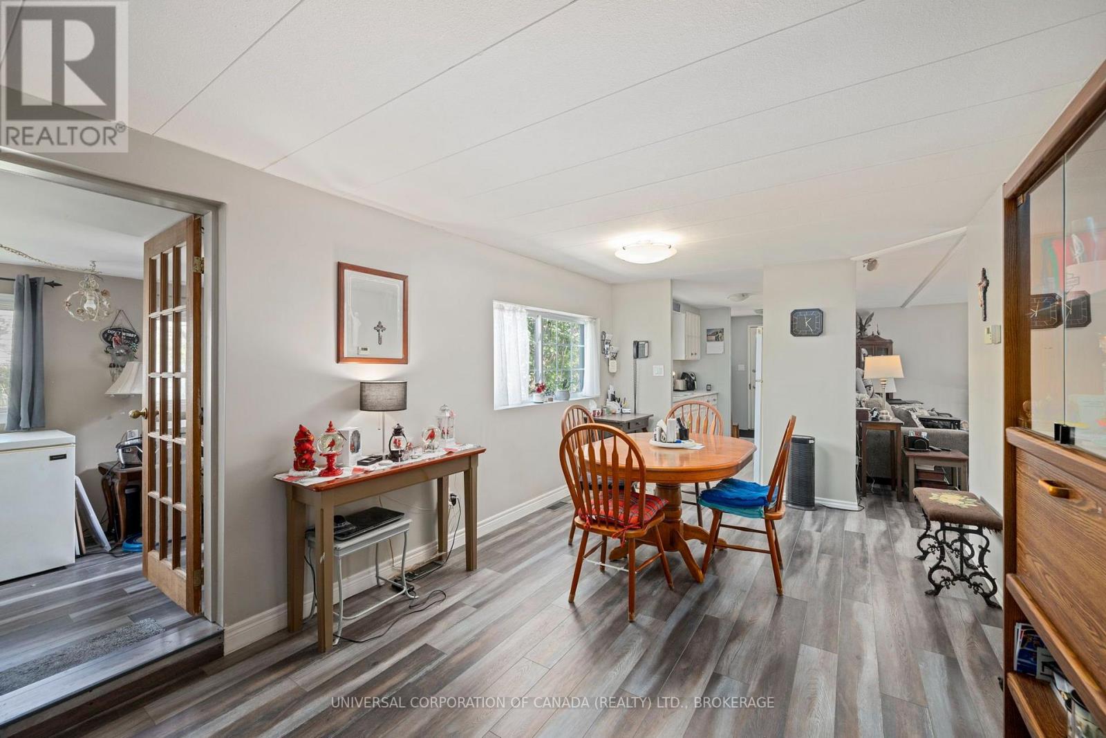 18 PINEVIEW STREET - Image 29