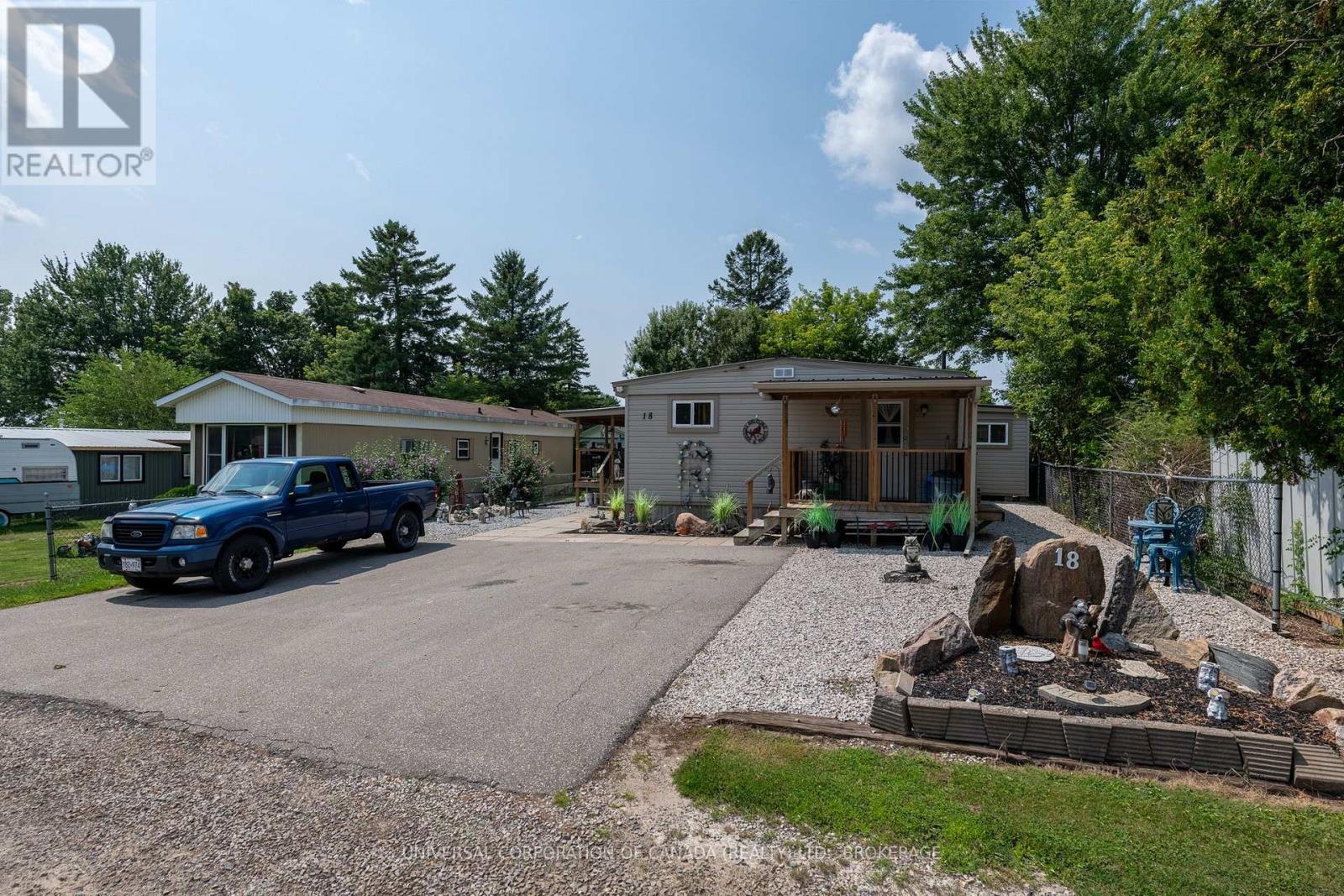 18 PINEVIEW STREET - Image 6