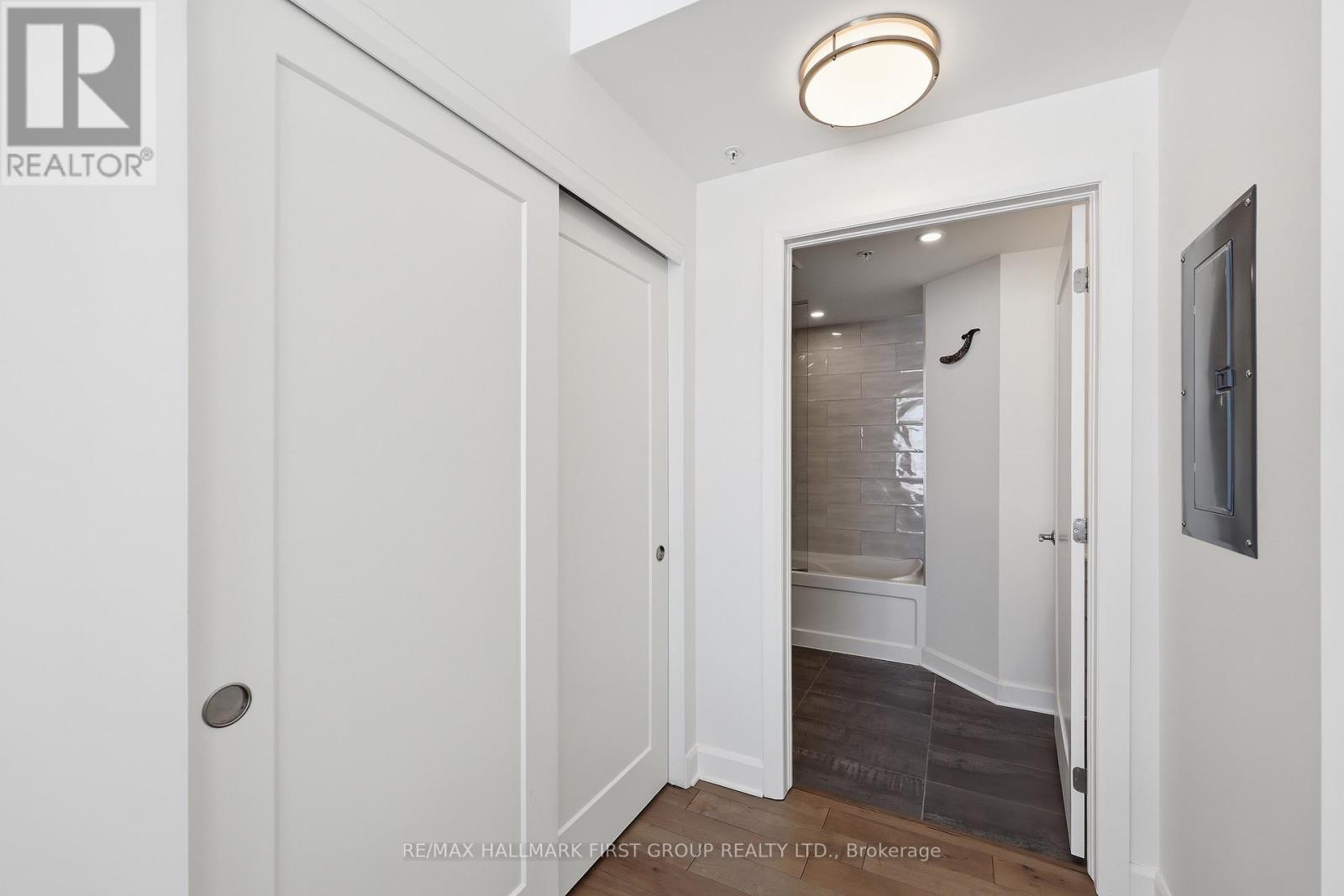 #318 129B SOUTH STREET - Image 18