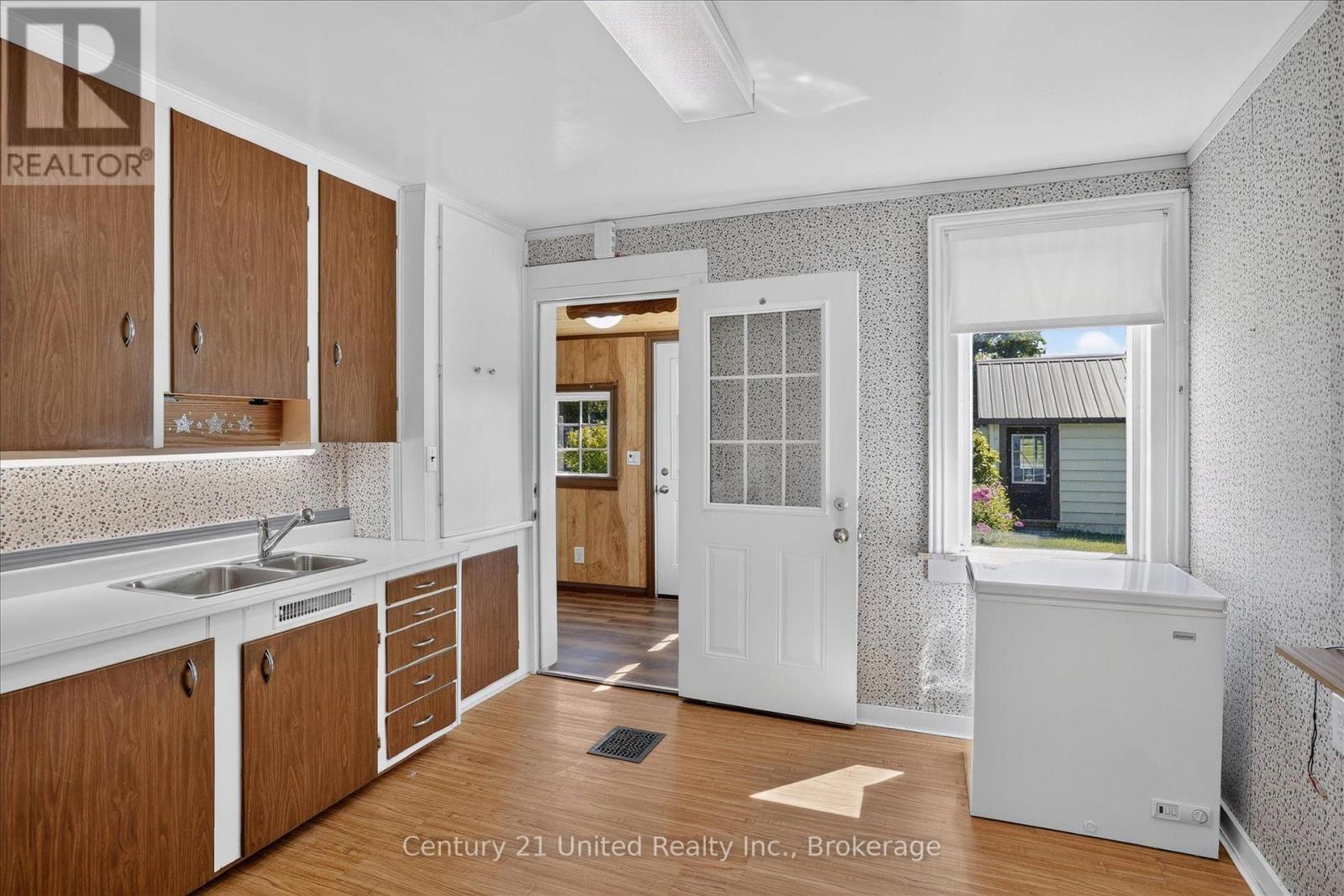 76 MILL STREET - Image 15