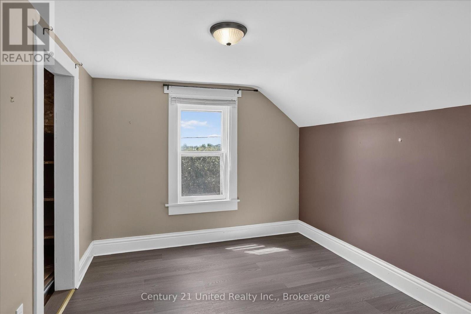 76 MILL STREET - Image 24