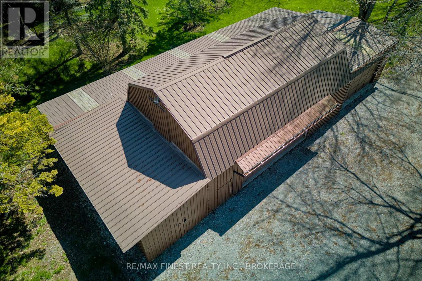 10930 FRONT ROAD - Image 25