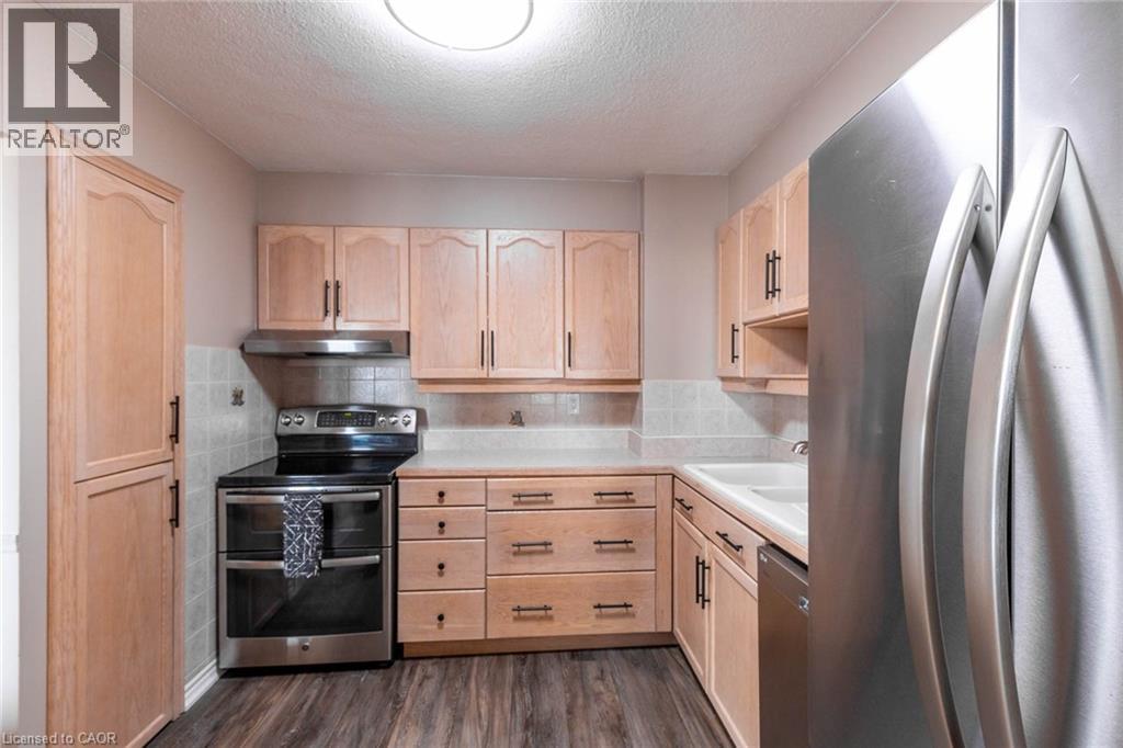 #901 500 GREEN Road - Image 14
