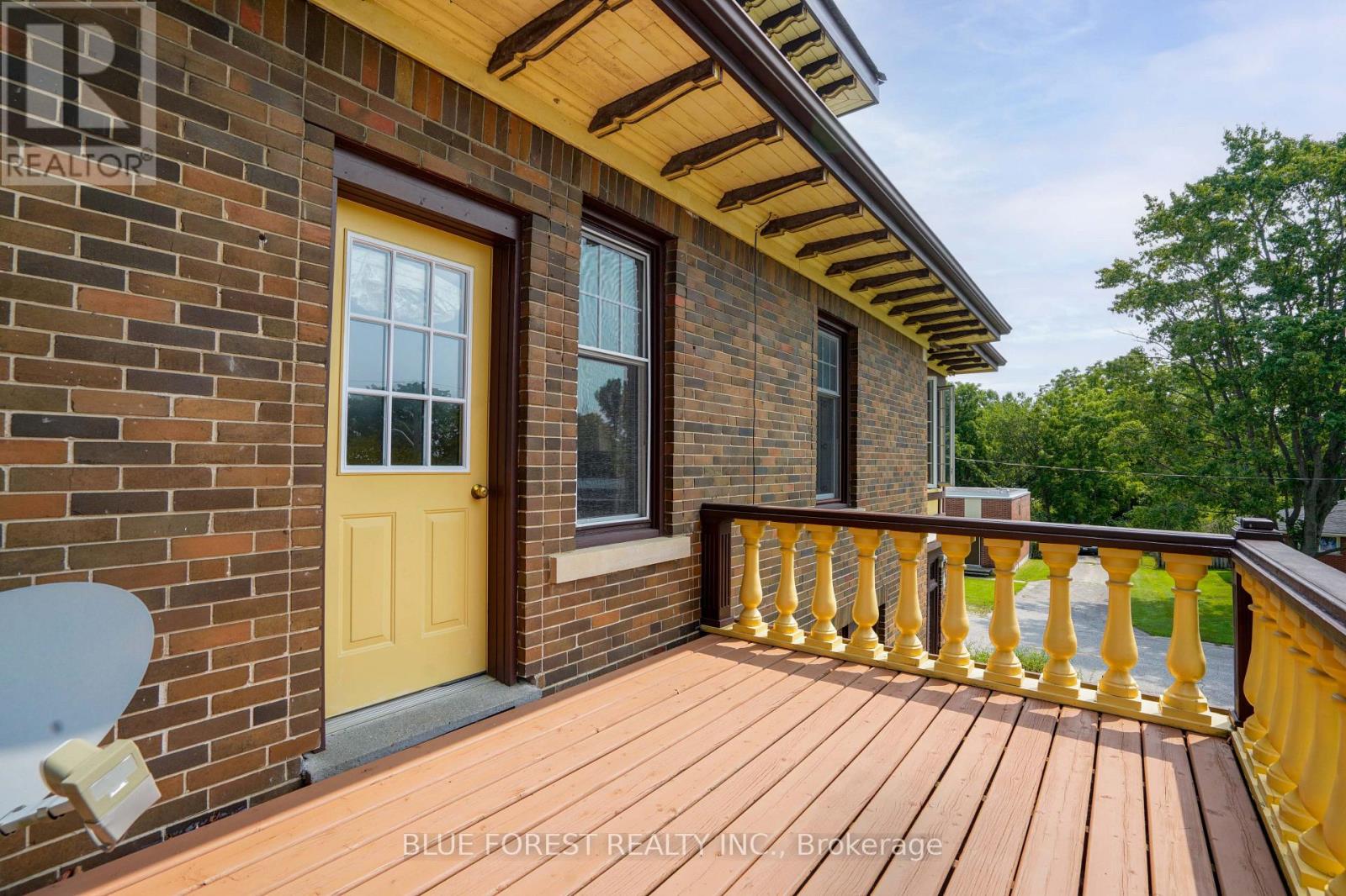 161 NANCY STREET - Image 24