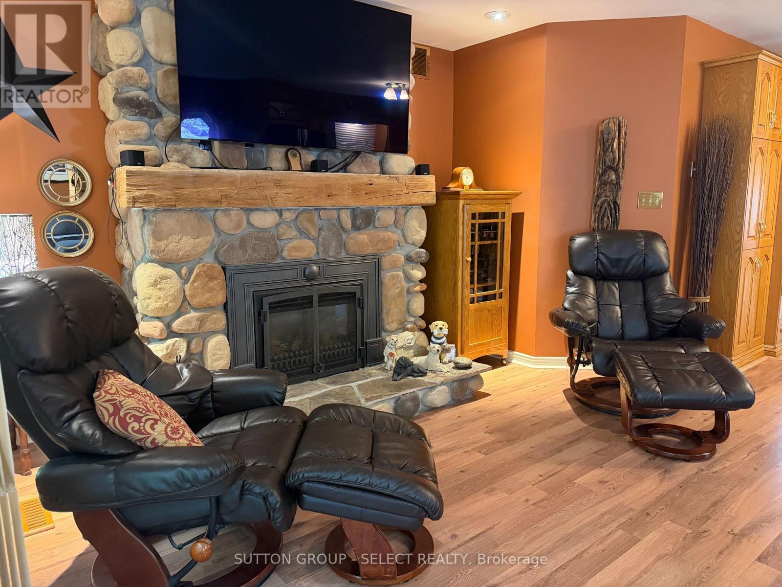 68 MIDALE CRESCENT - 10