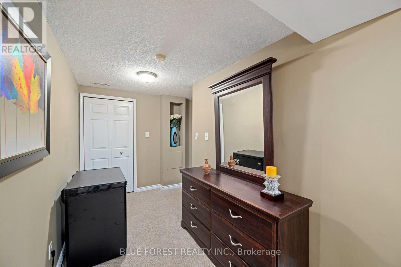 1233 CROSSCREEK CRESCENT - Image 25