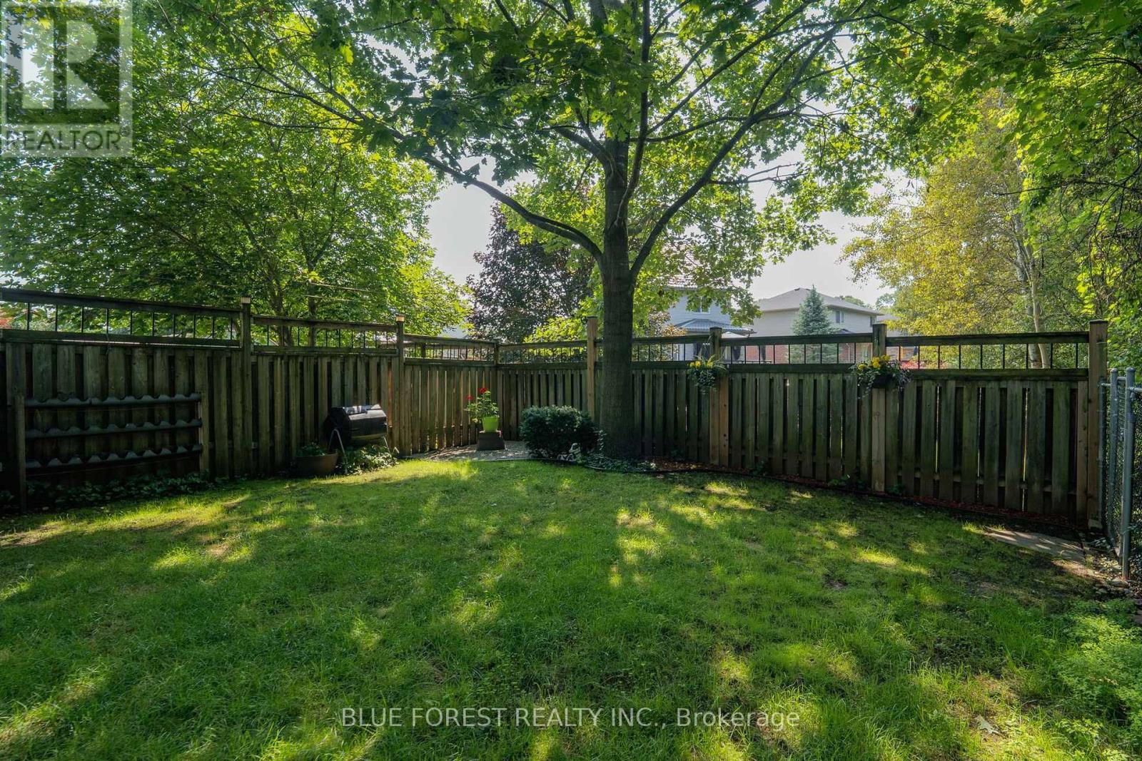 1233 CROSSCREEK CRESCENT - 40