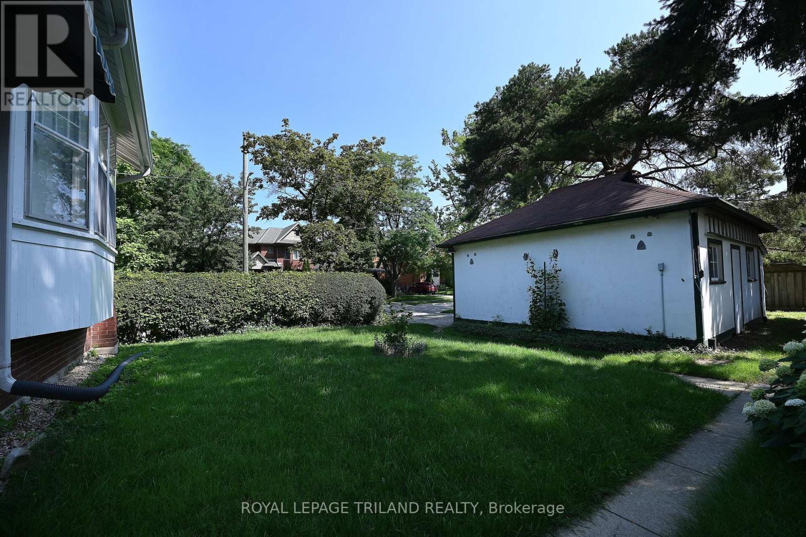 382 WORTLEY ROAD - 25