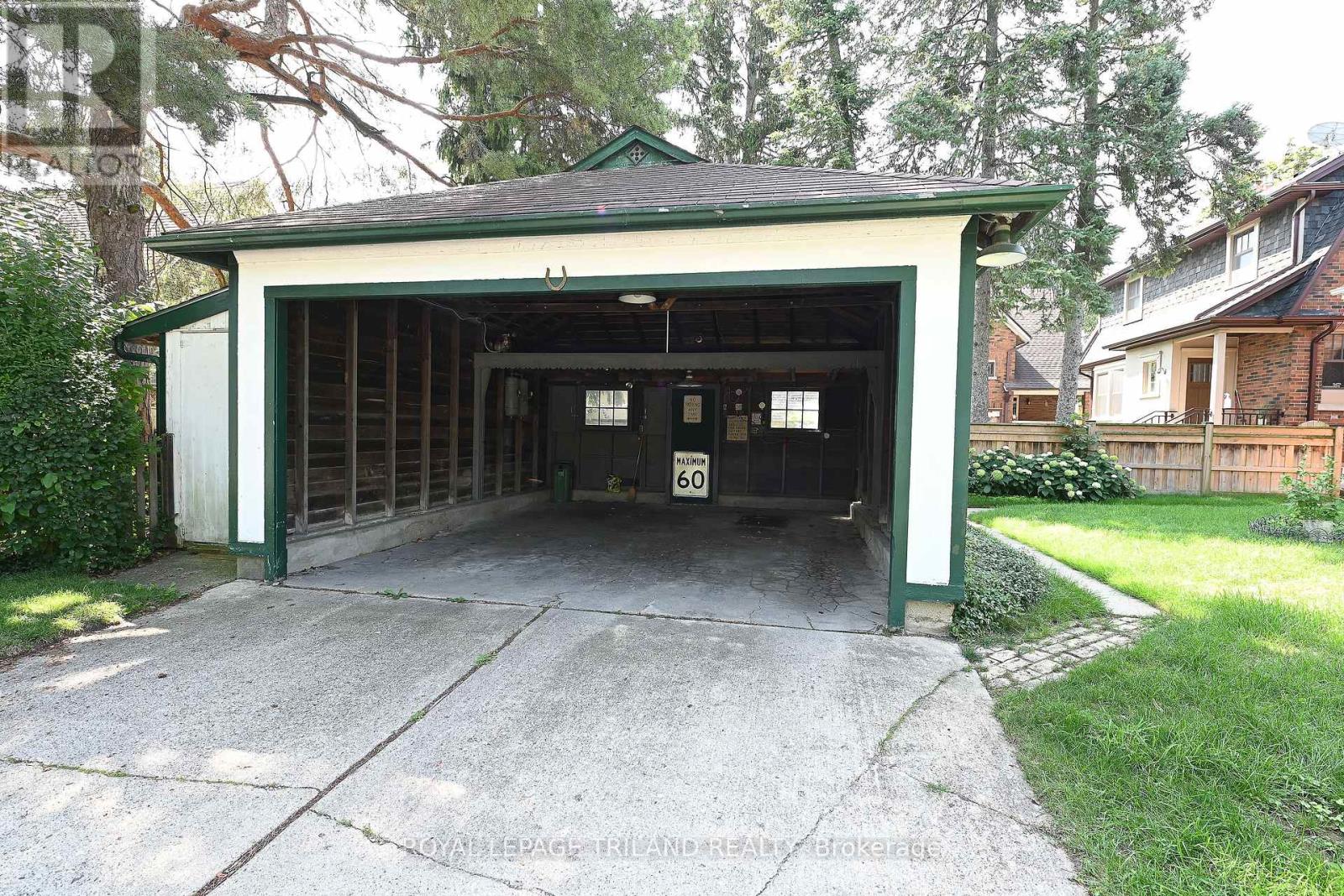 382 WORTLEY ROAD - 29