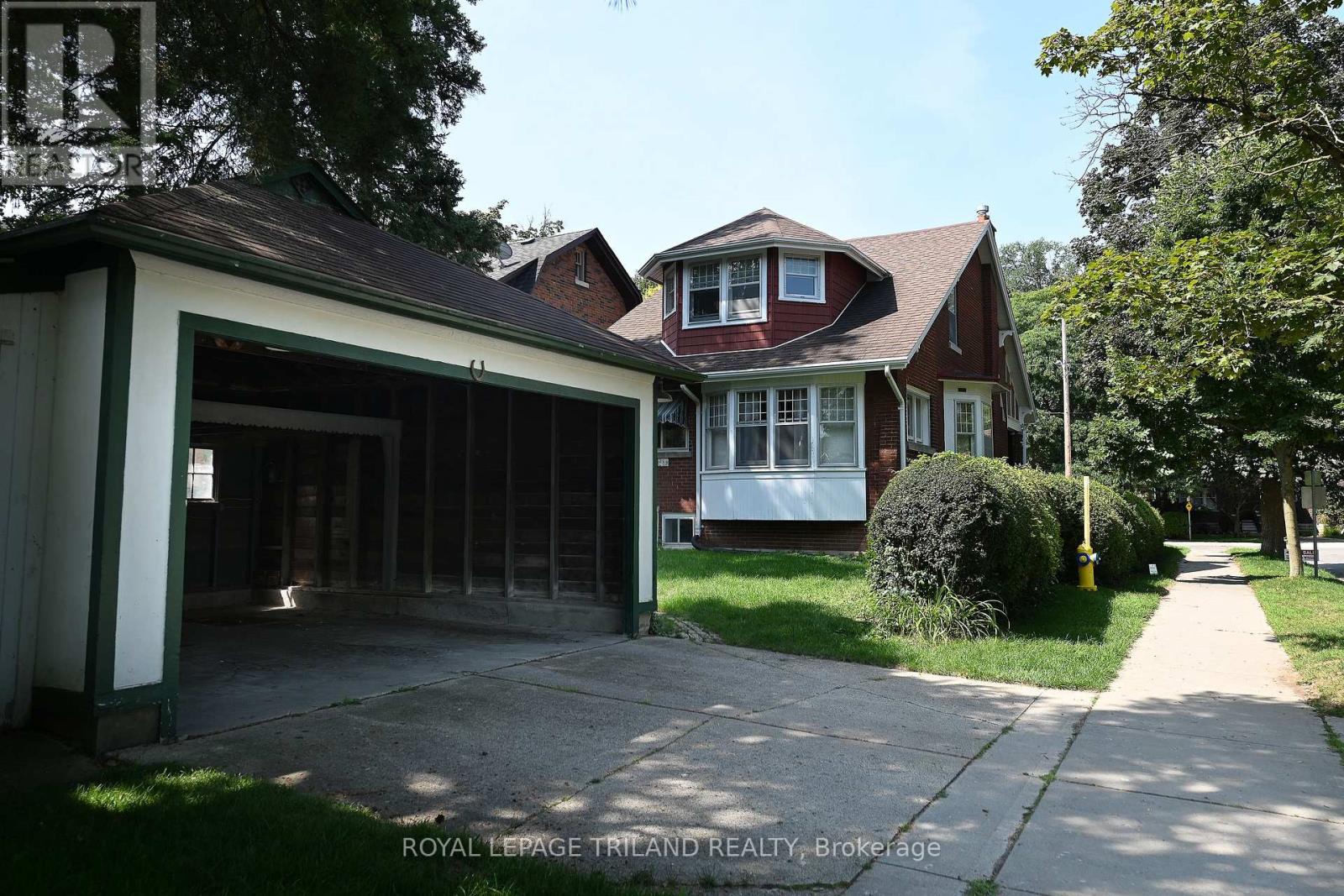 382 WORTLEY ROAD - 30