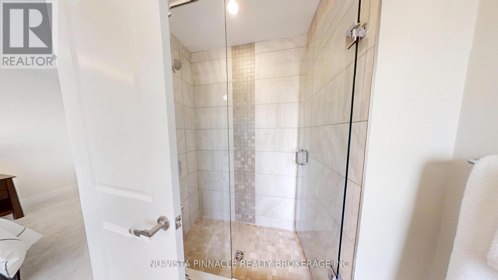 #38 1870 EVANS BOULEVARD - Image 12