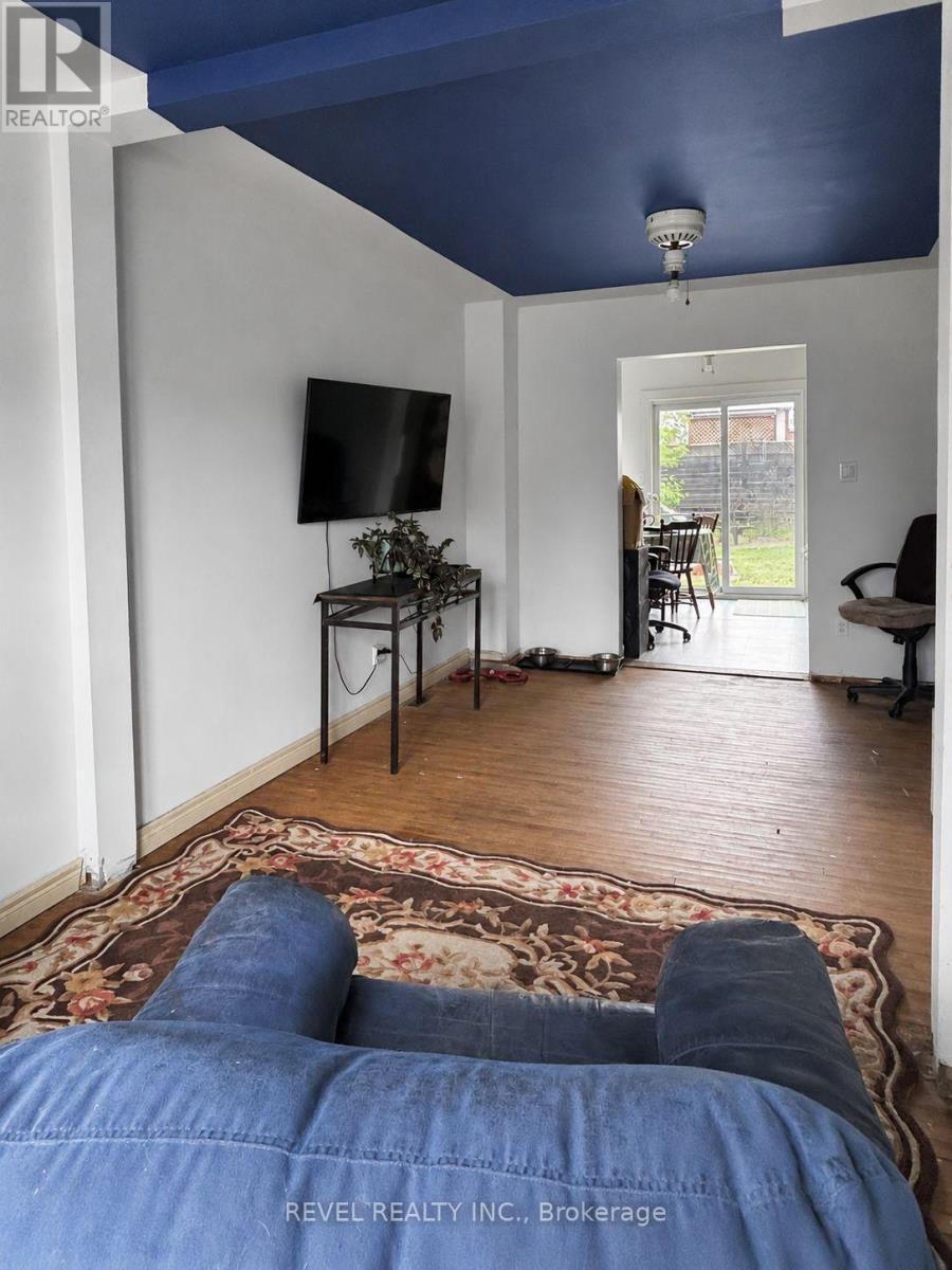 70 HELMER AVENUE - 3