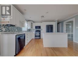 21 St. Marks Avenue thumbnail 7