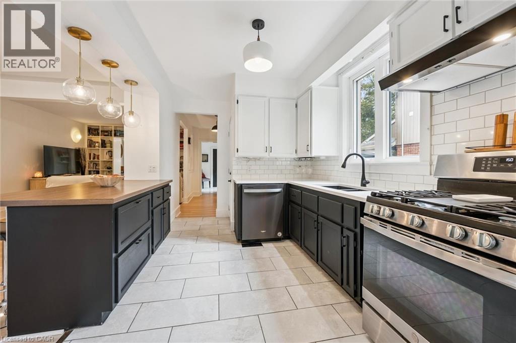 121 BELMONT Avenue - 14