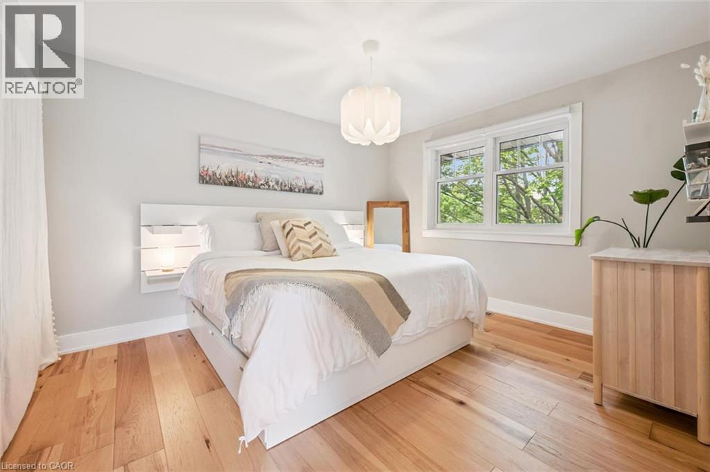 121 BELMONT Avenue - 26