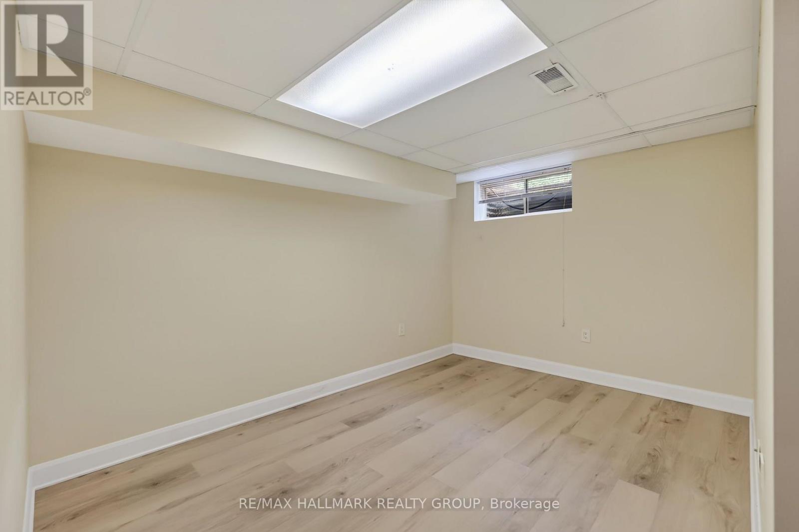 4 Bed, 3 Bath House for Sale in Ottawa – 2692 COLMAN STREET, Ottawa – MLS# X13686270 - Image 35