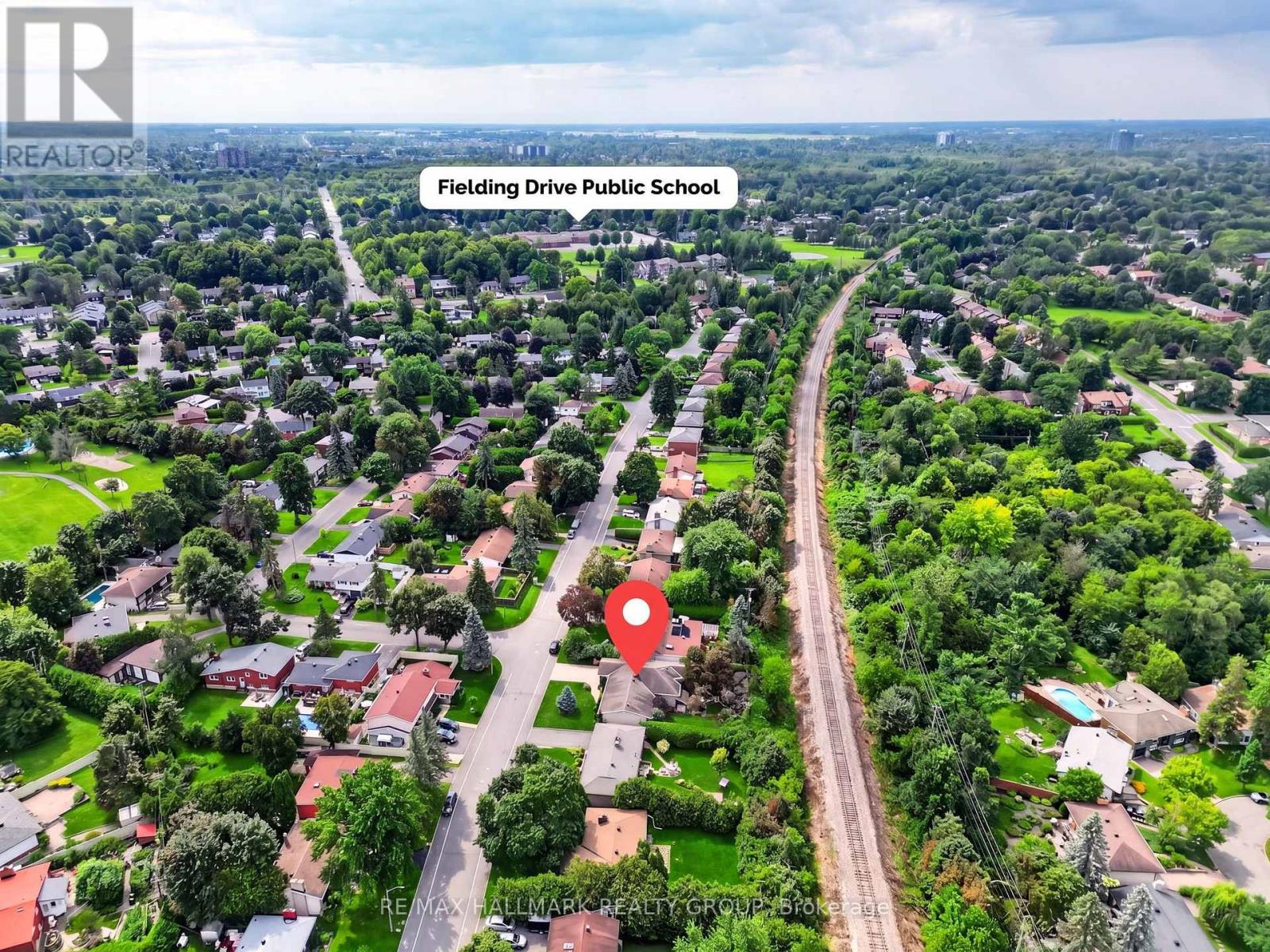 4 Bed, 3 Bath House for Sale in Ottawa – 2692 COLMAN STREET, Ottawa – MLS# X13686270 - Image 44