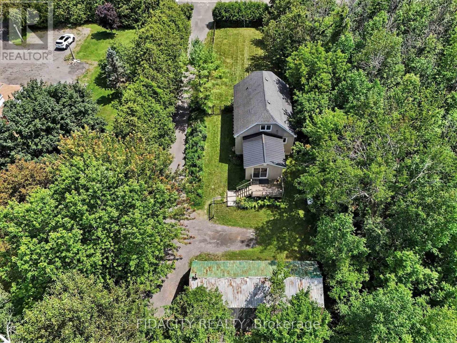 3 Bed, 2 Bath House for Sale in Ottawa – 6811 FLEWELLYN ROAD, Ottawa – MLS# X13686352 - Image 26