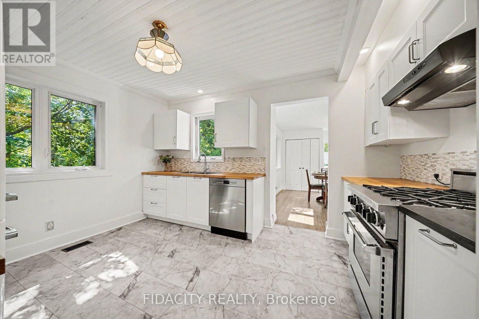 3 Bed, 2 Bath House for Sale in Ottawa – 6811 FLEWELLYN ROAD, Ottawa – MLS# X13686352 - Image 6