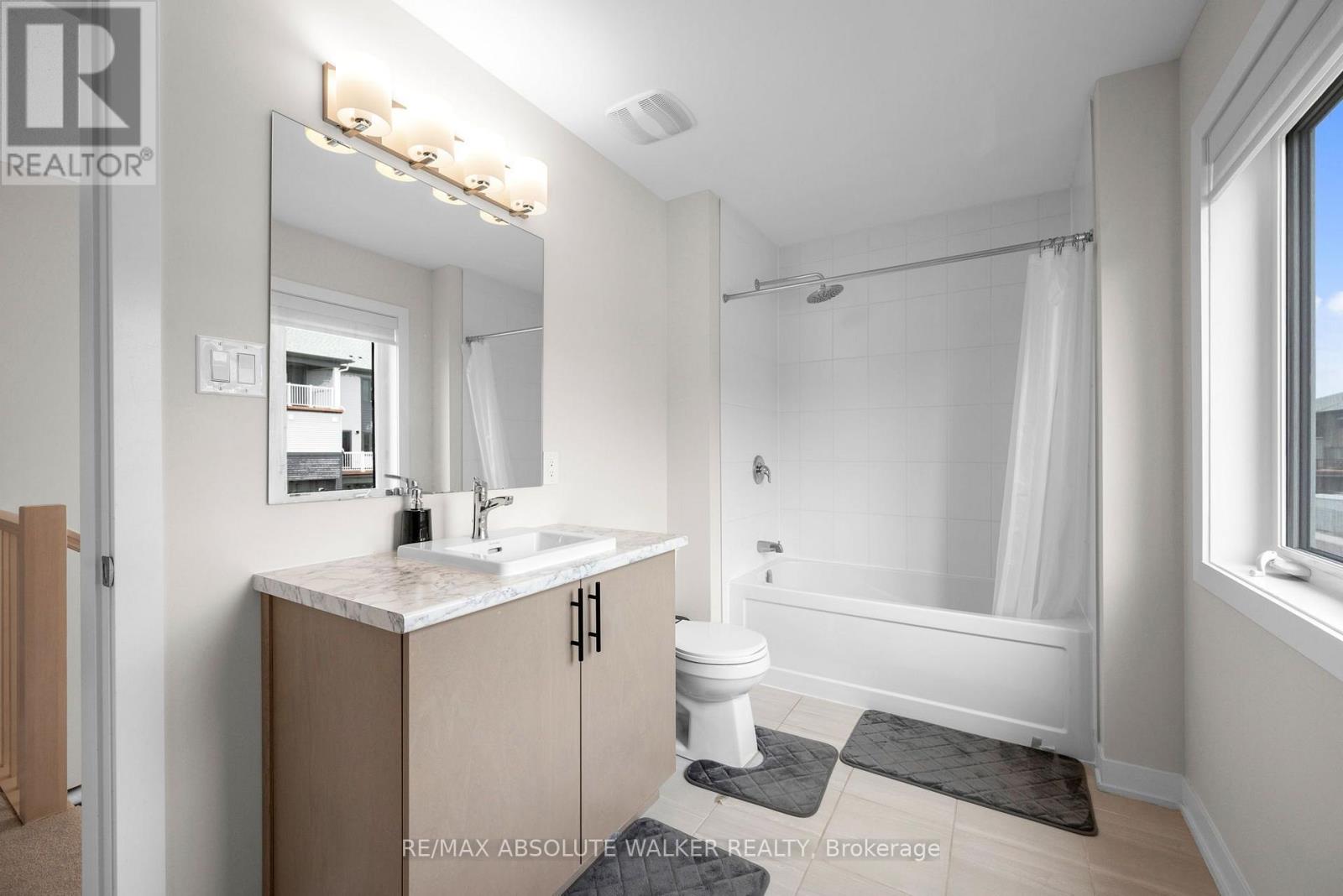 3 Bed, 3 Bath House for Rent in Ottawa – 4114 OBSIDIAN STREET, Ottawa – MLS# X13686494 - Image 20