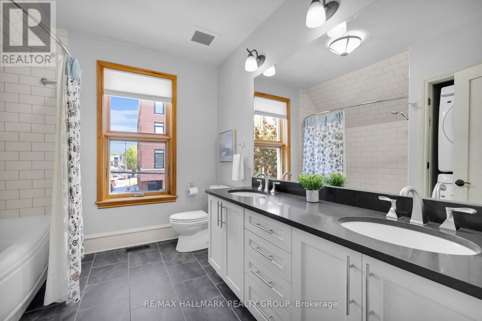 3 Bed, 3 Bath House for Sale in Ottawa – 376 WINONA AVENUE, Ottawa – MLS# X13686536 - Image 22